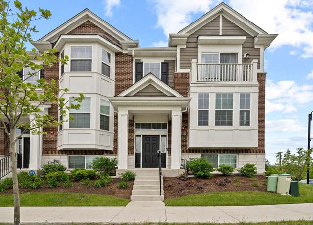 Property at 9281 Harlowe Ln, Orland Park, IL 60462, 2 beds, 2.5 baths