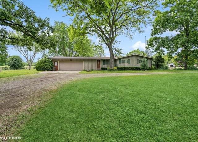 Property at 805 S Rose Farm Rd, Woodstock, IL 60098, 6 beds, 1.5 baths