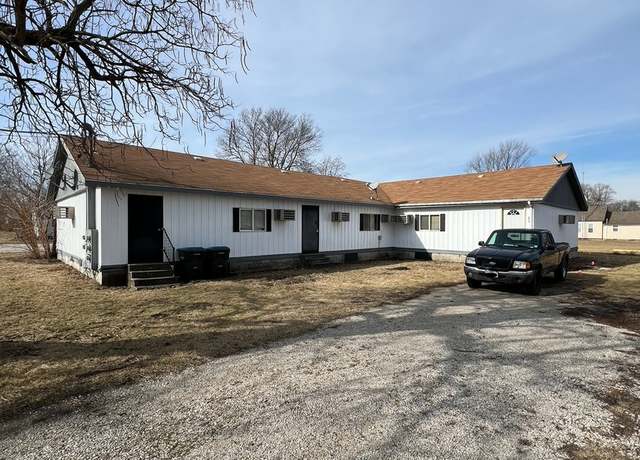 Property at 573-585 S Mazon St, Coal City, IL 60416, 8 beds, 4 baths