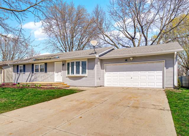 Property at 566 Pierce Ave, Bradley, IL 60915, 3 beds, 2 baths