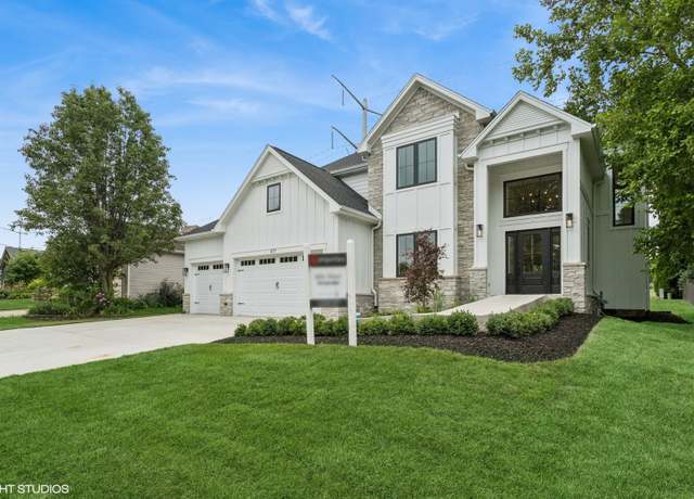 Property at 877 Wescott Rd, Bolingbrook, IL 60440, 4 beds, 3.5 baths