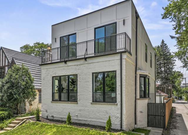 Property at 5944 N Knox Ave, Chicago, IL 60646, 5 beds, 3.5 baths