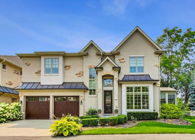 Property at 1 Willowcrest Dr, Oak Brook, IL 60523, 4 beds, 3.5 baths