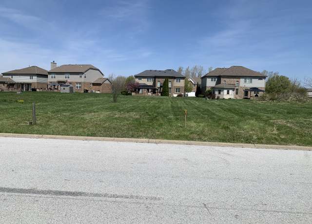 Property at 2124 Ambry Cir, Lynwood, IL 60411