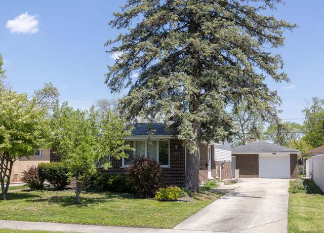Property at 18727 Sherman St, Lansing, IL 60438, 4 beds, 1.5 baths