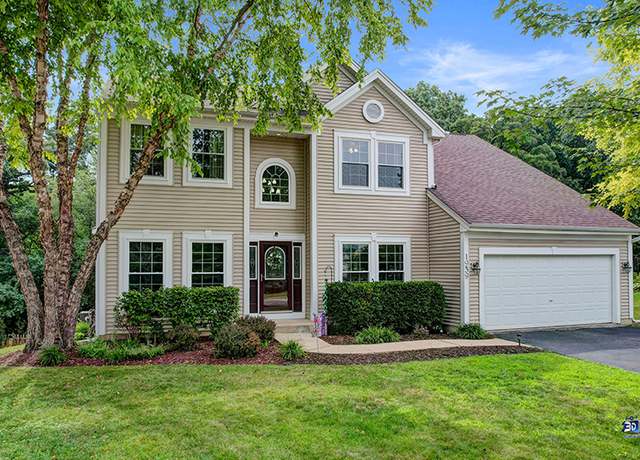 Property at 1939 Bluff Ct, Round Lake, IL 60073, 4 beds, 3.5 baths