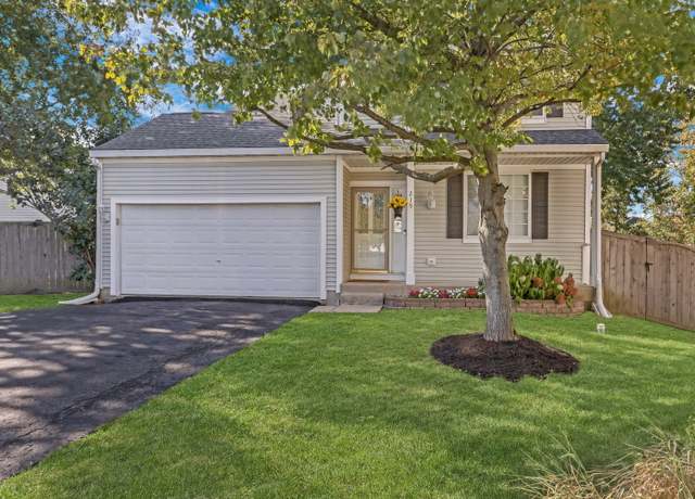 Property at 215 Pennsbury Ct, Round Lake Beach, IL 60073, 3 beds, 2.5 baths