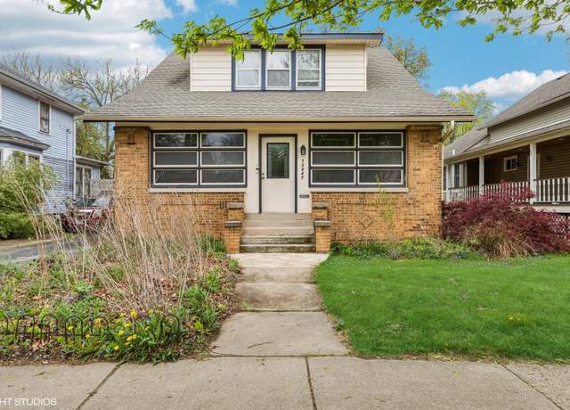 Property at 12847 Maple Ave, Blue Island, IL 60406, 3 beds, 2 baths