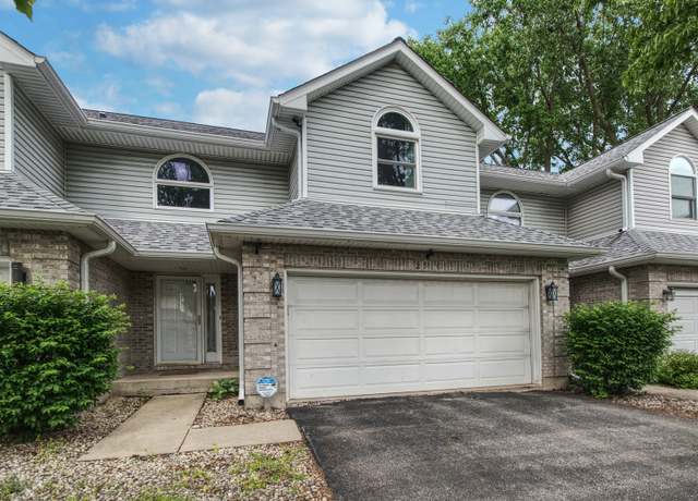 Property at 2516 Tulip Ln, Crest Hill, IL 60403, 3 beds, 2.5 baths