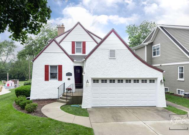 Property at 330 S Maple St, Itasca, IL 60143, 4 beds, 2 baths
