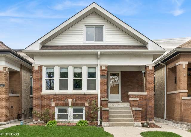 Property at 5411 W Berenice Ave, Chicago, IL 60641, 5 beds, 3 baths