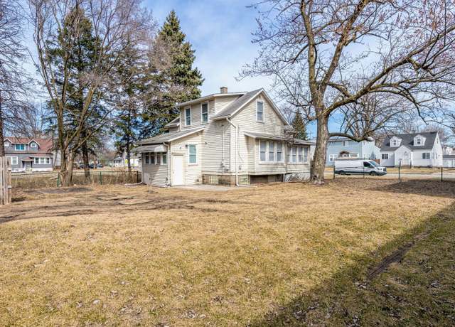 Property at 14446 Martin Luther King Jr. Dr, Dolton, IL 60419, 2 beds, 1 bath