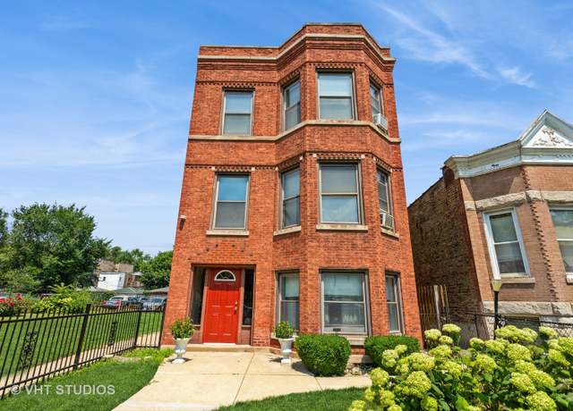 Property at 4634 W Jackson Blvd, Chicago, IL 60644, 5 beds, 3 baths
