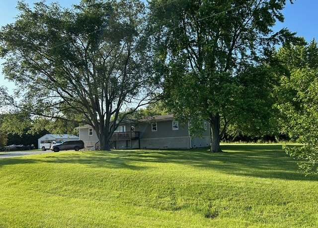 Property at 1898 E 1850 North Rd, Watseka, IL 60970, 4 beds, 1 bath