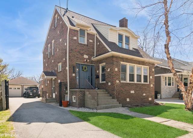 Property at 335 W Palatine Rd, Palatine, IL 60067, 4 beds, 2.5 baths