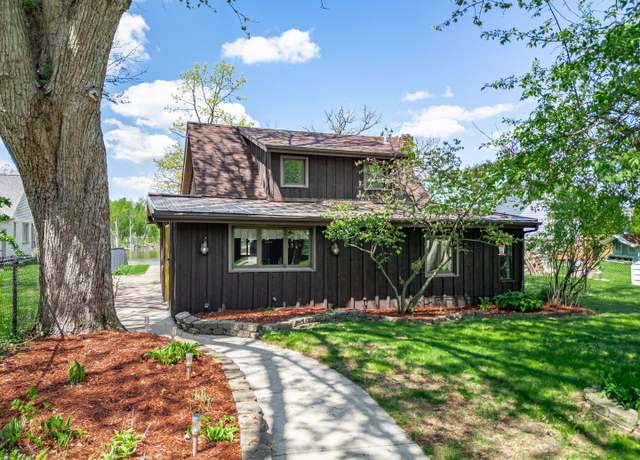 Property at 10632 Ventura Blvd, Machesney Park, IL 61115, 3 beds, 1.5 baths