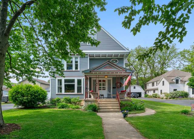 Property at 119 E 4th St, Sandwich, IL 60548, 4 beds, 2.5 baths