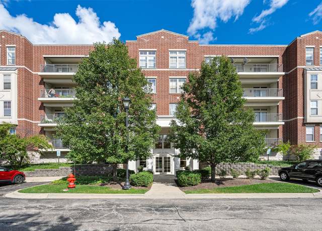 Property at 511 Prestwick Ln #402, Wheeling, IL 60090, 2 beds, 2 baths