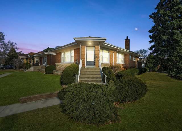 Property at 6766 Riverside Dr, Berwyn, IL 60402, 3 beds, 2 baths