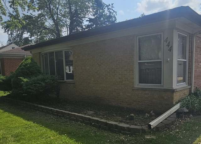 Property at 444 S Walnut St, Itasca, IL 60143, 3 beds, 2 baths