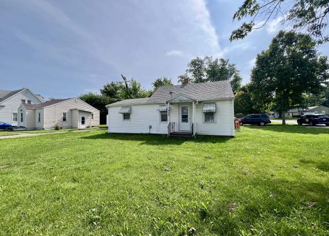 Property at 1402 N Harris Ave, Champaign, IL 61820, 2 beds, 1 bath
