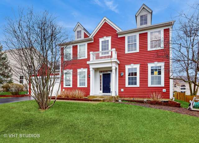 Property at 615 Aborn Ave, Elgin, IL 60124, 3 beds, 2.5 baths
