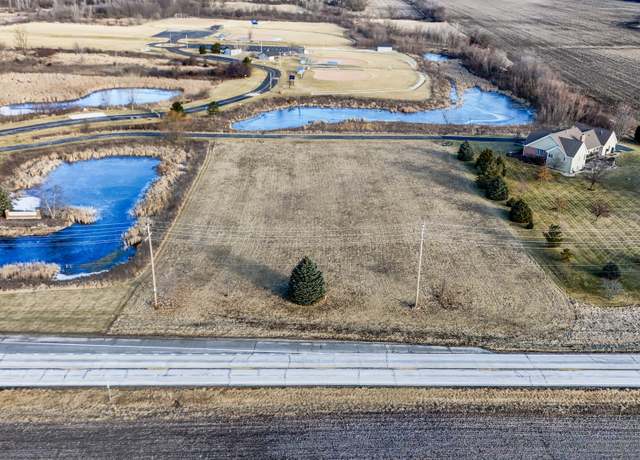 Property at 2 Stonecrest Dr, Elgin, IL 60124