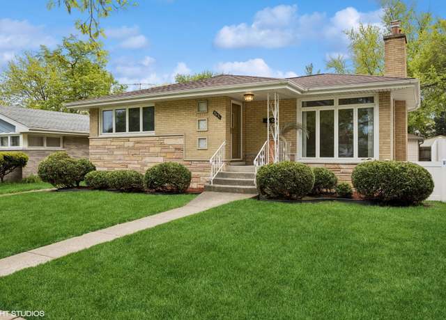 Property at 9431 Congress Park Ave, Brookfield, IL 60513, 3 beds, 2 baths