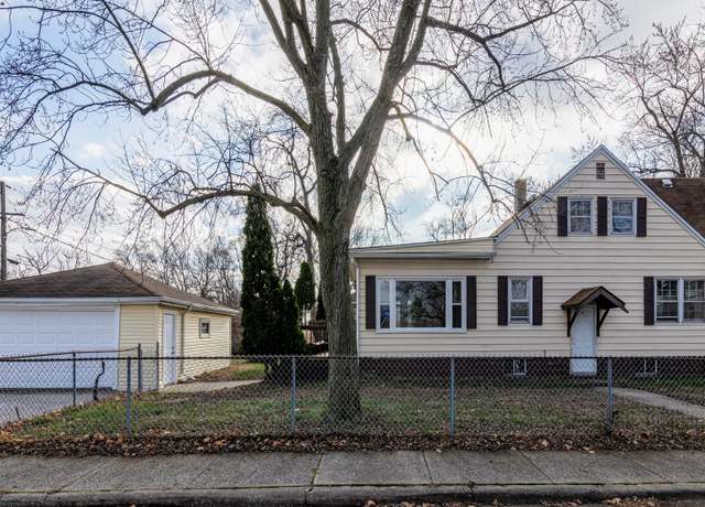 Property at 14745 Grant St, Dolton, IL 60419, 4 beds, 1.5 baths