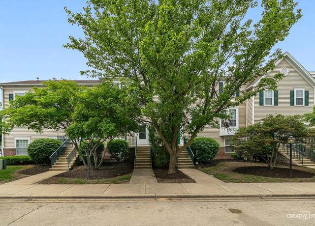 Property at 1096 Village Center Pkwy #6, Aurora, IL 60506, 2 beds, 1.5 baths