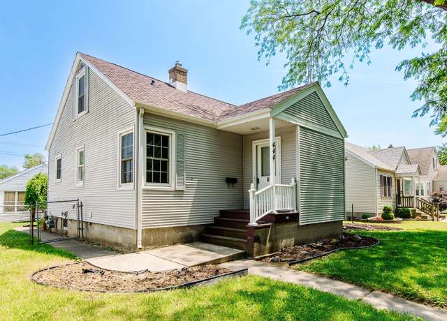 Property at 444 S Tanner Ave, Kankakee, IL 60901, 3 beds, 2.5 baths