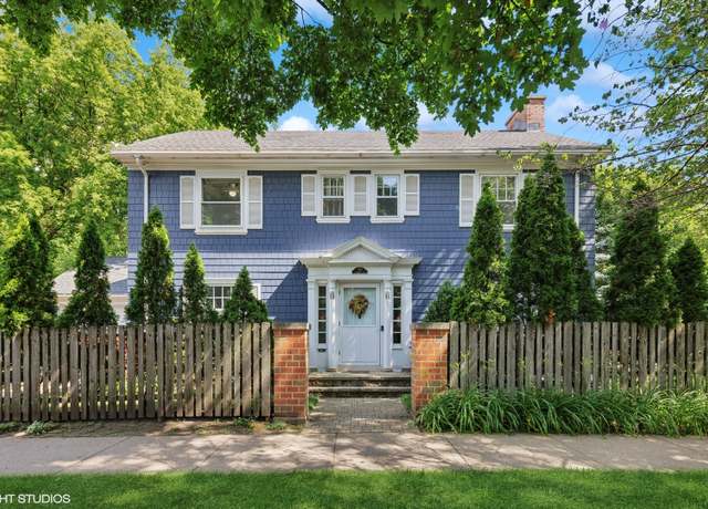 Property at 630 Michigan Ave, Evanston, IL 60202, 5 beds, 4.5 baths