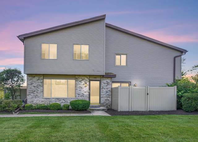 Property at 1046 Schoolgate Rd, New Lenox, IL 60451, 2 beds, 2 baths