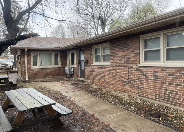 Property at 2948 Everett St, Blue Island, IL 60406, 4 beds, 3 baths