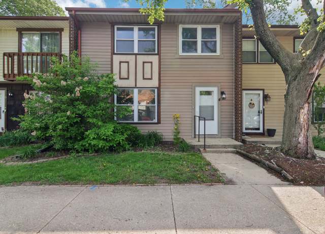 Property at 4 Dan Ireland Dr, Plainfield, IL 60544, 4 beds, 1.5 baths