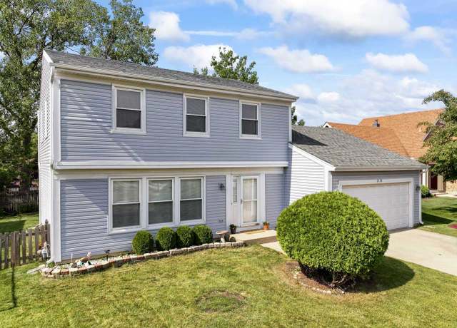 Property at 2130 Parkville Rd, Schaumburg, IL 60194, 3 beds, 2.5 baths