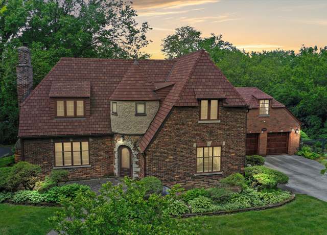 Property at 236 Country Club Rd, Chicago Heights, IL 60411, 3 beds, 1.5 baths