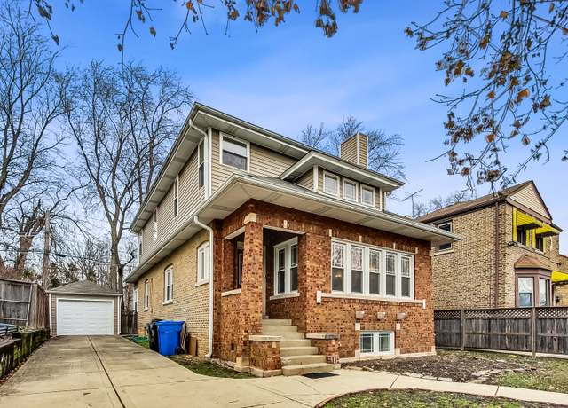 Property at 1716 W Beverly Glen Pkwy, Chicago, IL 60643, 5 beds, 4 baths