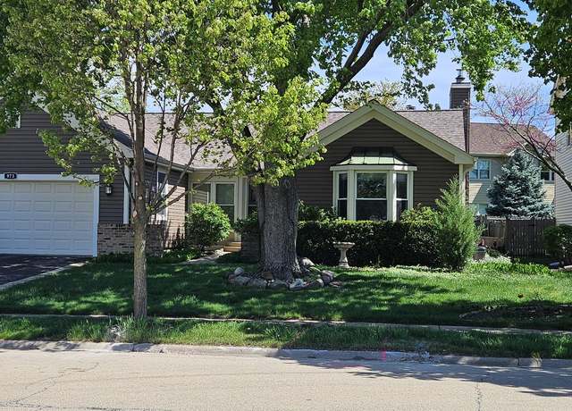 Property at 973 Willowbrook Dr, Wheeling, IL 60090, 3 beds, 2.5 baths