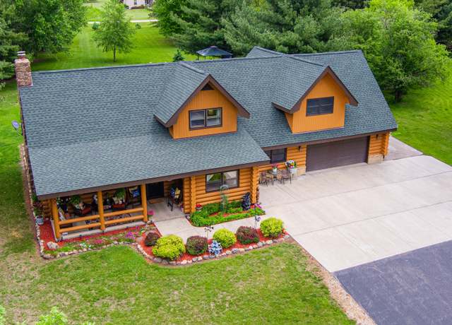 Property at 310 N Oak Ln, Dixon, IL 61021, 4 beds, 2 baths