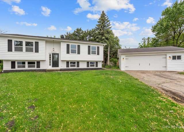 Property at 18851 W Circle Ct, Grayslake, IL 60030, 5 beds, 2 baths