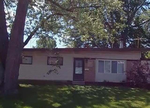 Property at 301 Seneca St, Park Forest, IL 60466, 3 beds, 1 bath