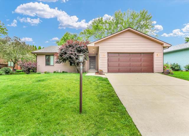 Property at 2805 Susan Stone Dr, Urbana, IL 61802, 3 beds, 2 baths