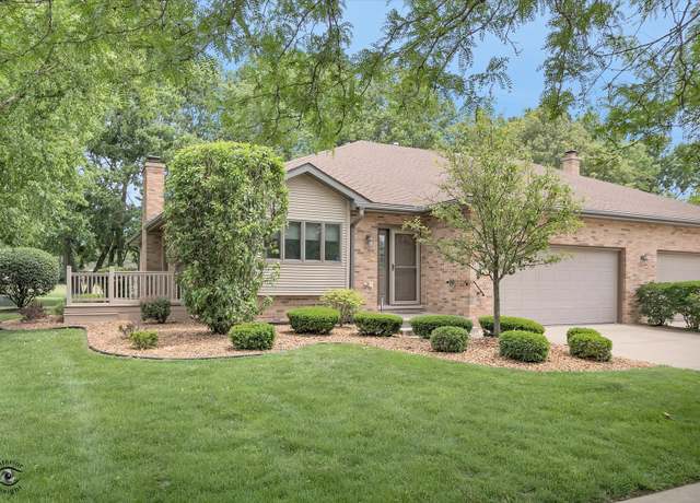 Property at 82 Whisper Creek Dr, New Lenox, IL 60451, 2 beds, 2 baths