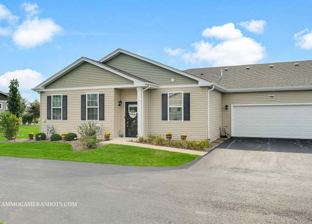 Property at 1108 Crestview Ln #1354, Pingree Grove, IL 60140, 2 beds, 2 baths