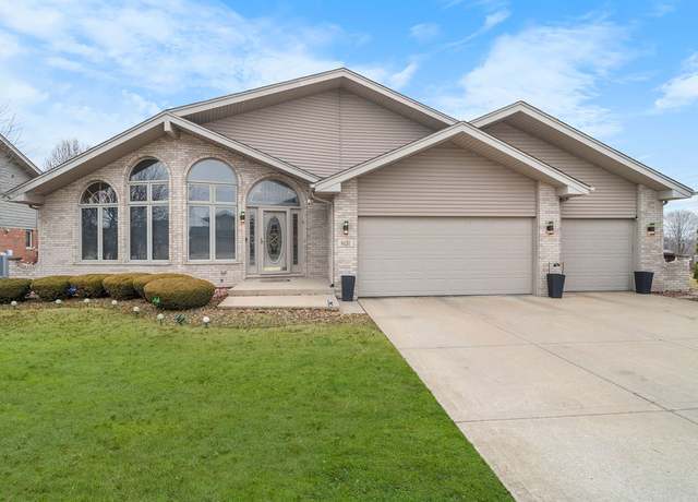Property at 8430 Horizon Ct, Tinley Park, IL 60487, 3 beds, 3.5 baths
