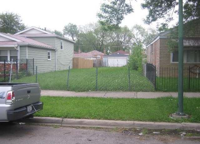 Property at 4525 S Lavergne Ave, Chicago, IL 60638