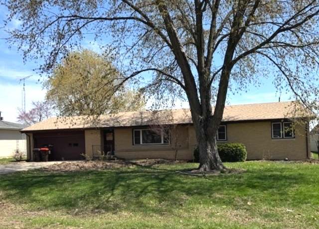 Property at 106 Gilmore Ave, Leroy, IL 61752, 3 beds, 1.5 baths