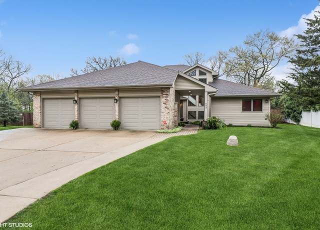 Property at 665 Woodland Rd, Palatine, IL 60074, 4 beds, 4 baths