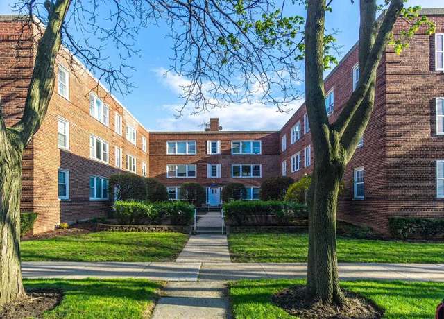Property at 2207 W Morse Ave #3, Chicago, IL 60645, 2 beds, 1 bath